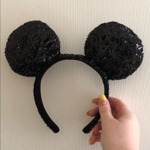 Black sparkle Mickey ears - from WDW